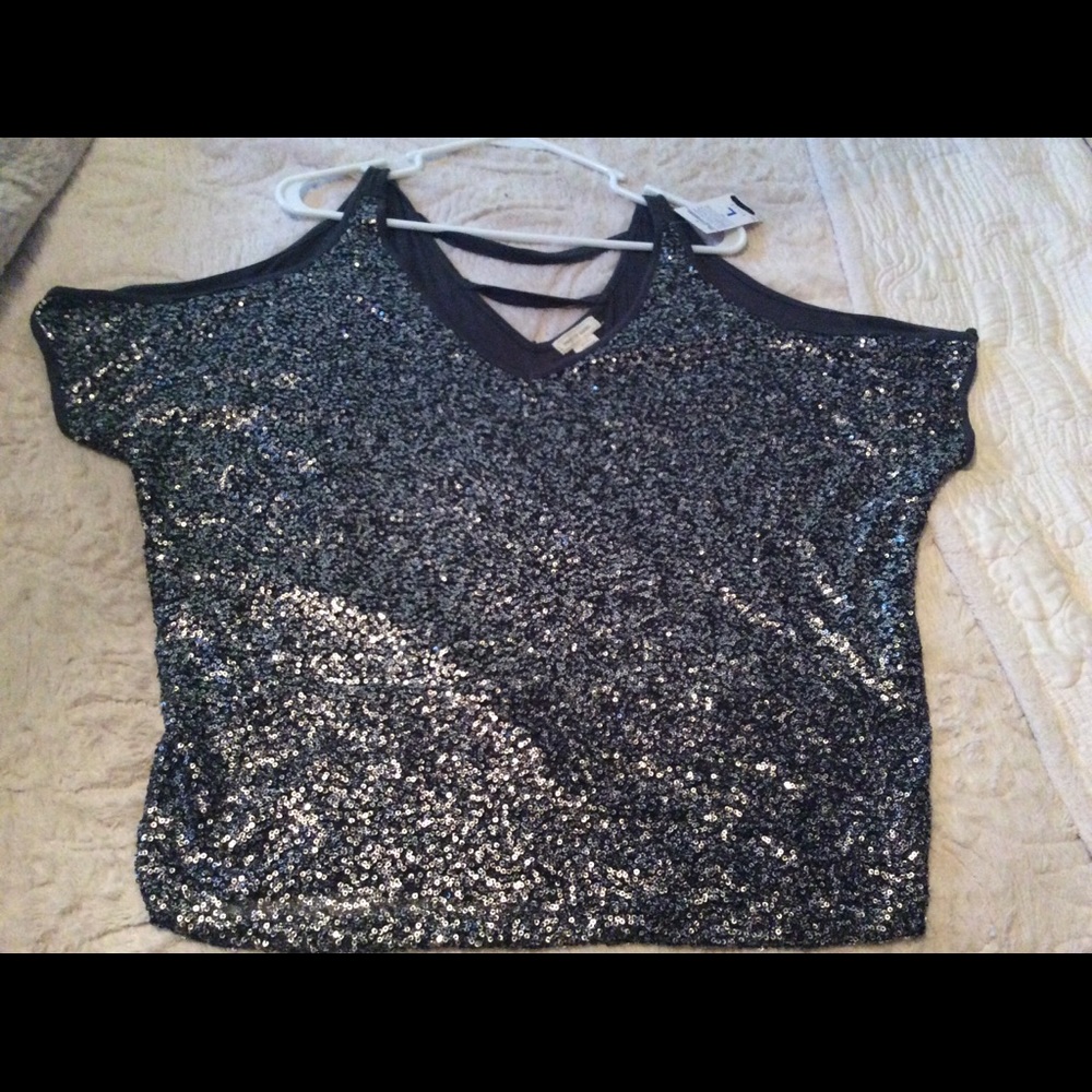 Open shoulder blouse